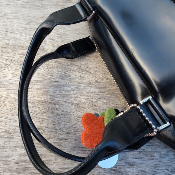 Mazzini patent leather top handle satchel bag, from Italy - Picture 9 of 12